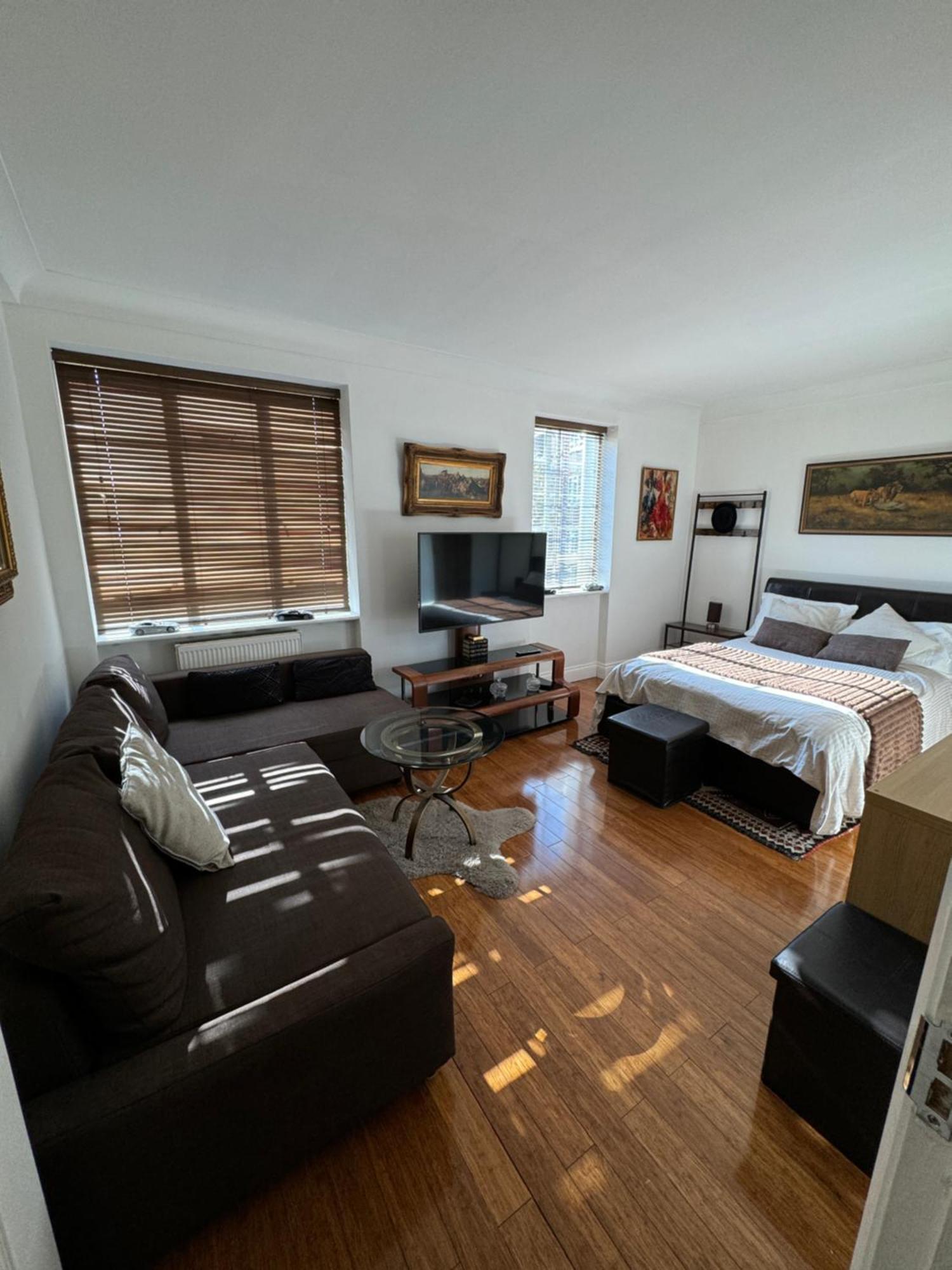 Apartment The Cosy London