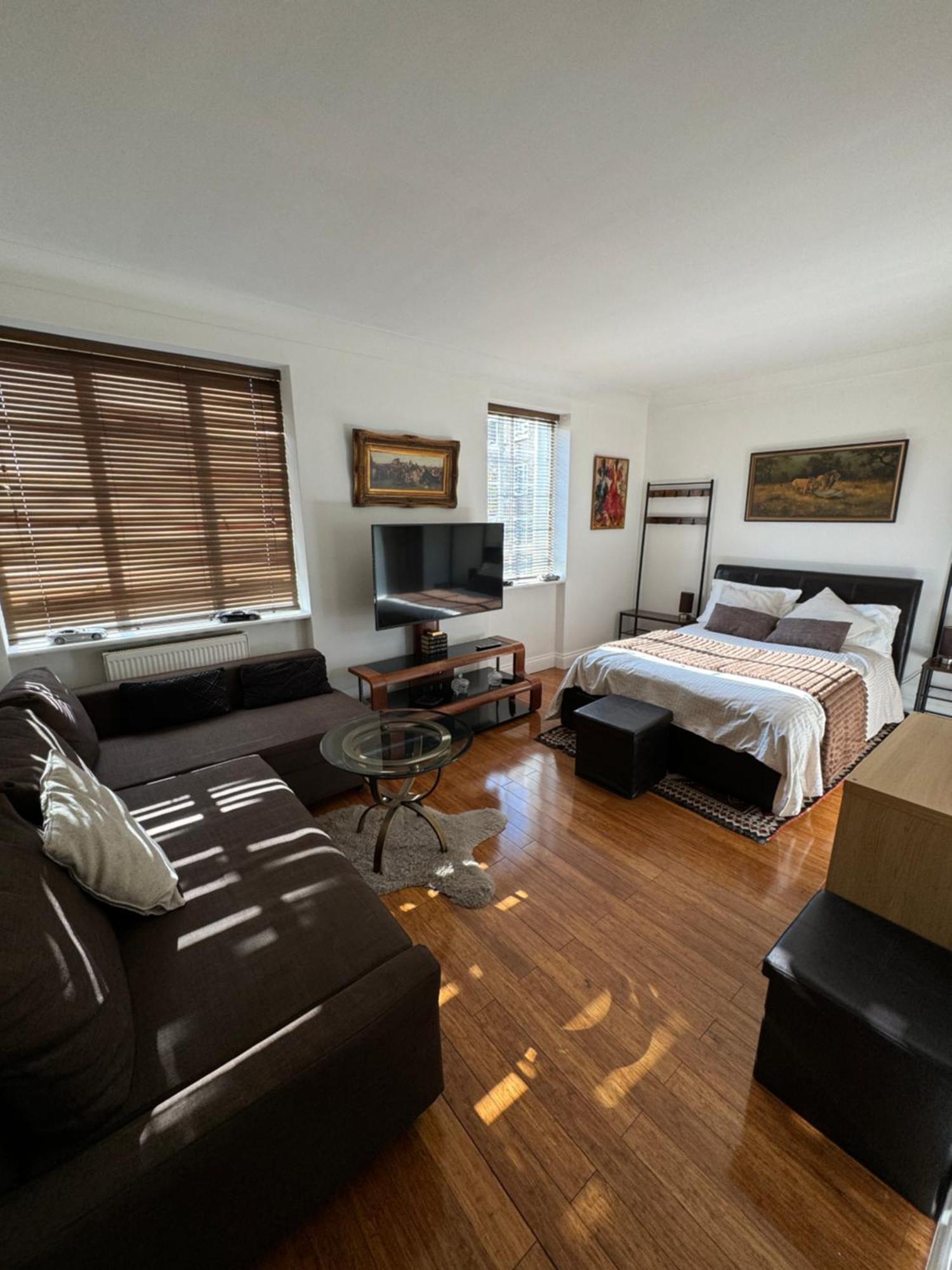Apartment The Cosy London